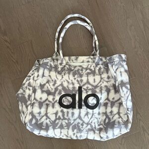 alo tote
